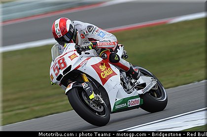 motogp_simoncelli_05_paysbas_2010.jpg