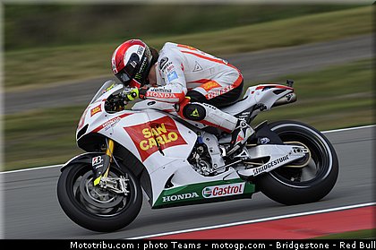 motogp_simoncelli_06_paysbas_2010.jpg