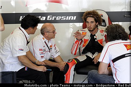 motogp_simoncelli_15_paysbas_2010.jpg