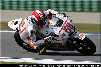 motogp_simoncelli_22_paysbas_2010.jpg