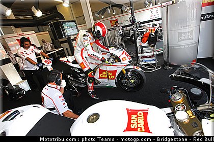 motogp_simoncelli_29_paysbas_2010.jpg
