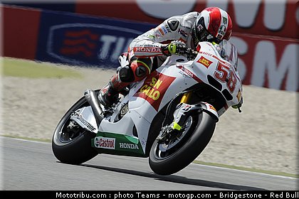 motogp_simoncelli_31_paysbas_2010.jpg