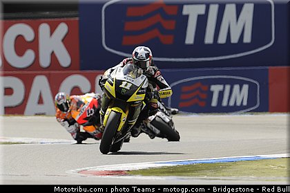 motogp_spies_01_paysbas_2010.jpg