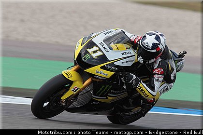 motogp_spies_07_paysbas_2010.jpg