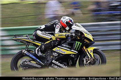motogp_spies_17_paysbas_2010.jpg