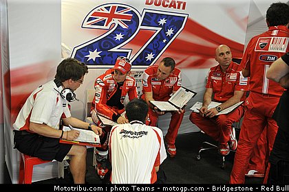motogp_stoner_06_paysbas_2010.JPG