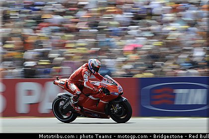 motogp_stoner_07_paysbas_2010.jpg
