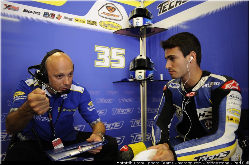 moto2_derosa_01_catalogne_2010