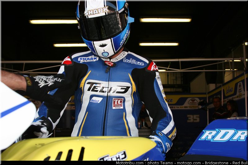 moto2_derosa_02_catalogne_2010