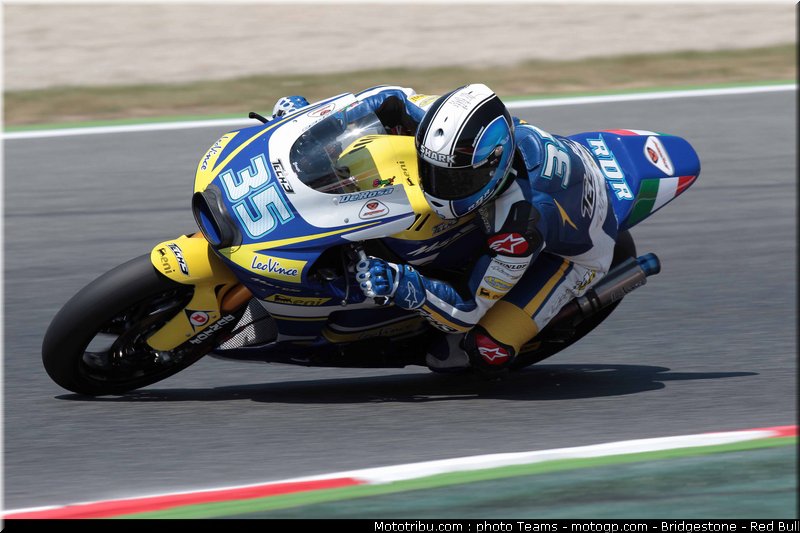 moto2_derosa_04_catalogne_2010