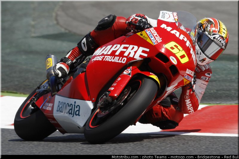 moto2_simon_03_catalogne_2010