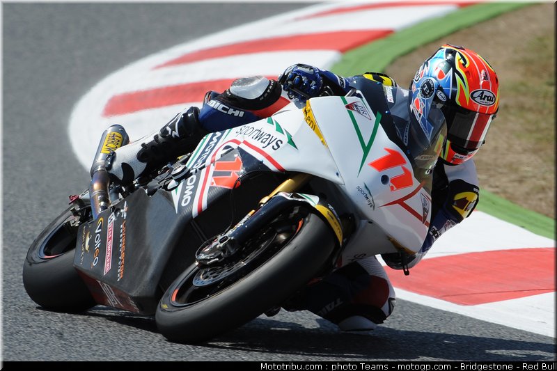 moto2_teshima_catalogne_2010
