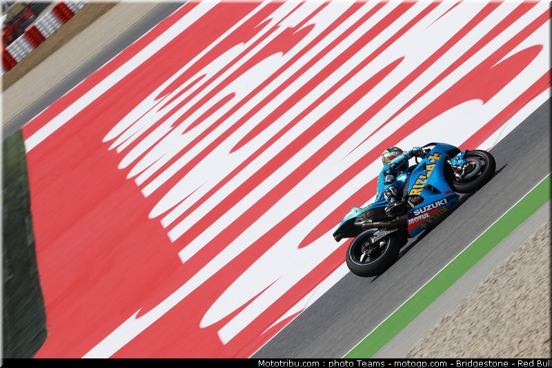 motogp_capirossi_05_catalogne_2010