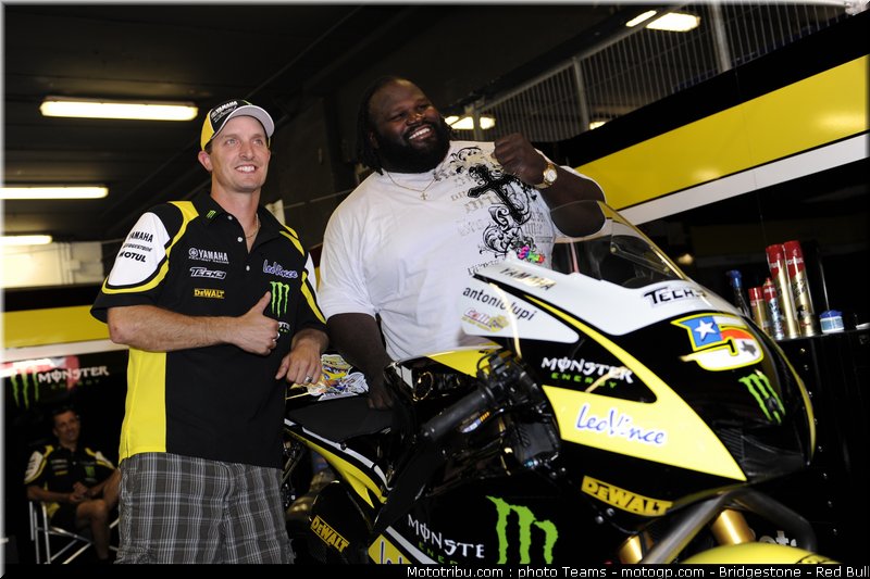 motogp_edwards_04_catalogne_2010