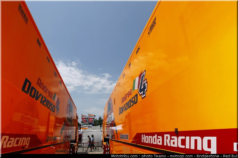 motogp_honda_1_catalogne_2010