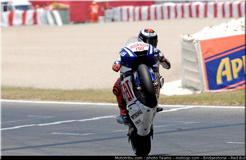 motogp_lorenzo_17_catalogne_2010