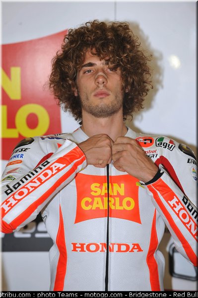 motogp_simoncelli_02_catalogne_2010