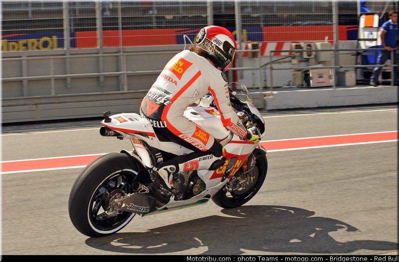 motogp_simoncelli_04_catalogne_2010