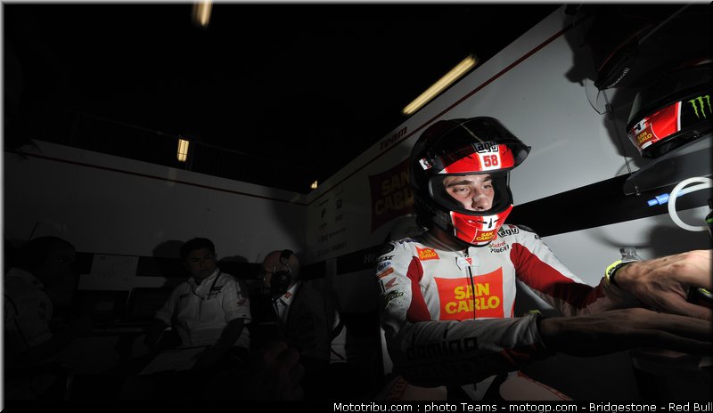 motogp_simoncelli_05_catalogne_2010