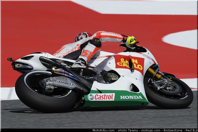 motogp_simoncelli_09_catalogne_2010