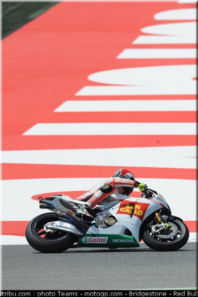 motogp_simoncelli_12_catalogne_2010
