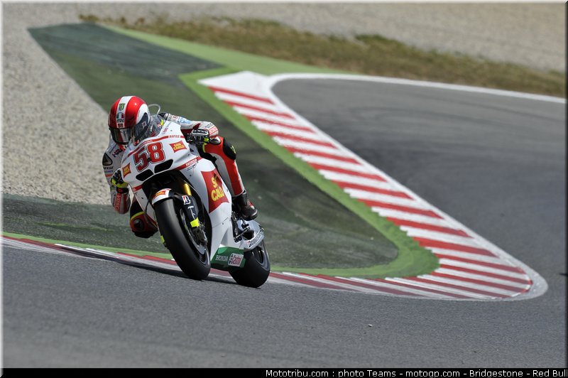 motogp_simoncelli_15_catalogne_2010
