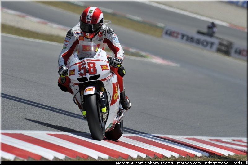 motogp_simoncelli_20_catalogne_2010
