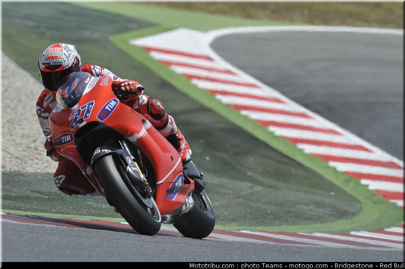 motogp_stoner_06_catalogne_2010