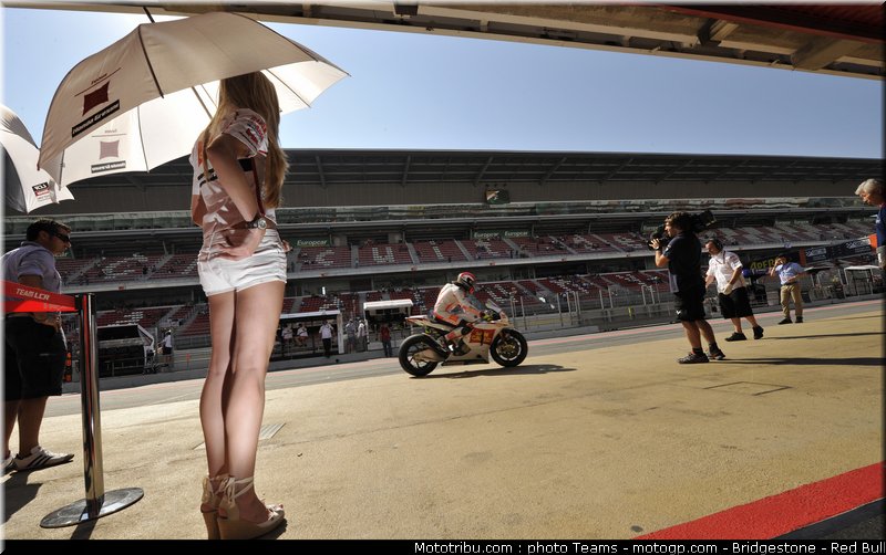 pitbabe_motogp_2010_20