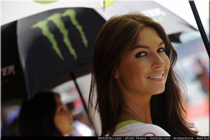 pitbabe_motogp_2010_28