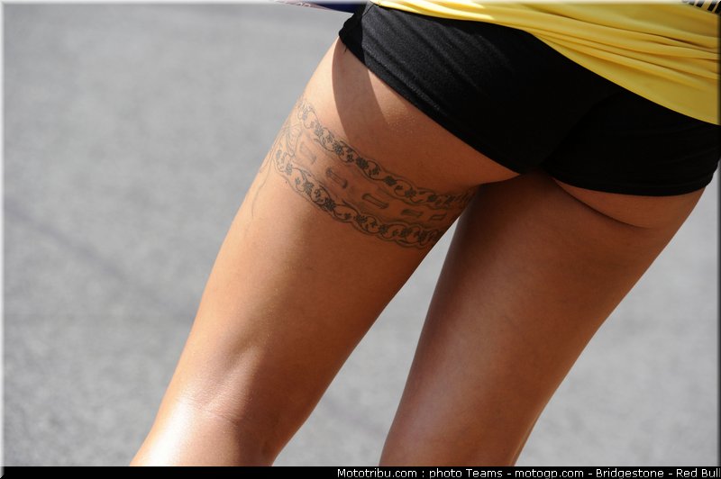 pitbabe_motogp_2010_31