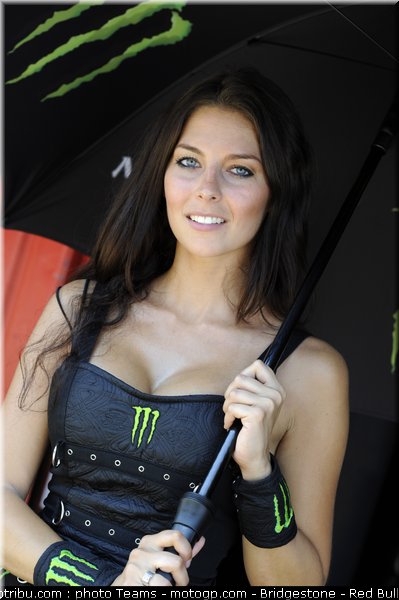 pitbabe_motogp_2010_50