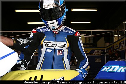 moto2_derosa_02_catalogne_2010.jpg