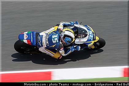 moto2_derosa_10_catalogne_2010.jpg