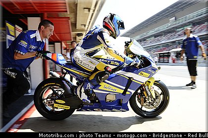 moto2_derosa_12_catalogne_2010.jpg