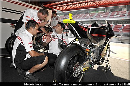 moto2_elias_20_catalogne_2010.jpg