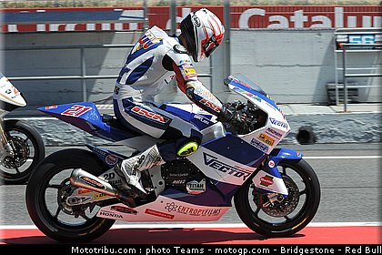 moto2_leonov_01_catalogne_2010.jpg