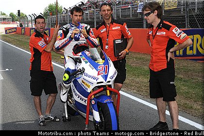 moto2_leonov_03_catalogne_2010.jpg