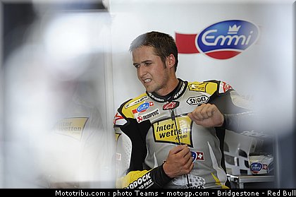 moto2_luthi_4_catalogne_2010.jpg
