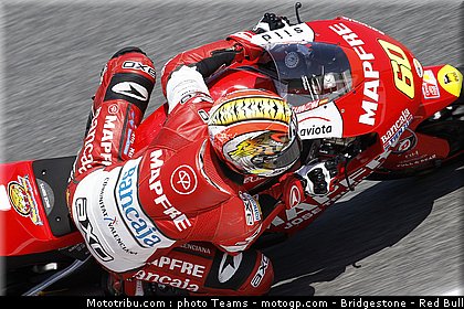 moto2_simon_05_catalogne_2010.jpg
