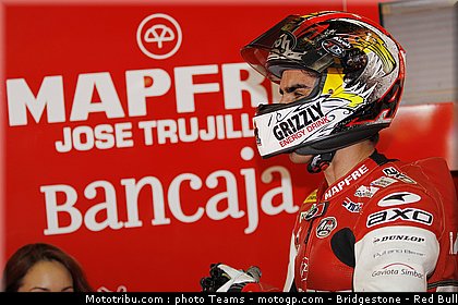 moto2_simon_06_catalogne_2010.jpg