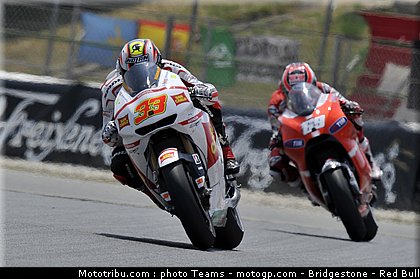 motogp_catalogne_2010_0040.jpg