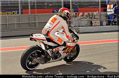 motogp_simoncelli_04_catalogne_2010.jpg