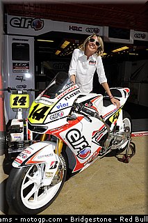 pitbabe_motogp_2010_06.jpg