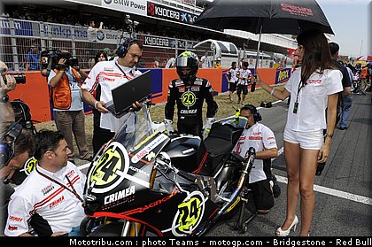 pitbabe_motogp_2010_08.jpg