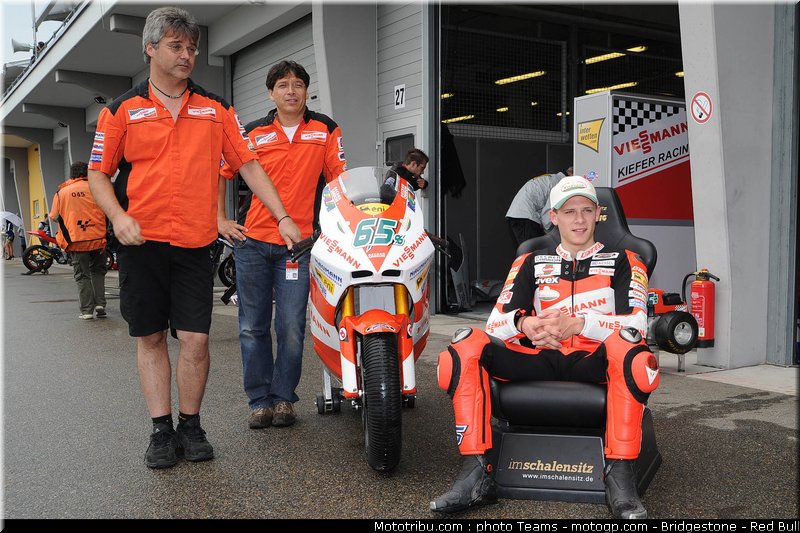 moto2_bradl_14_allemagne_2010
