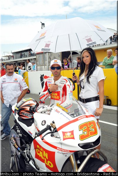 pitbabe_motogp_allemagne_2010_015