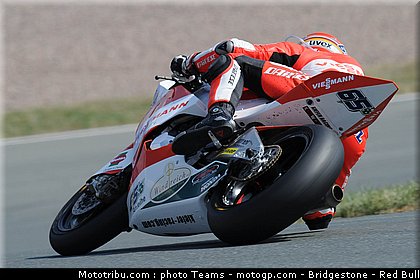 moto2_bradl_05_allemagne_2010.jpg