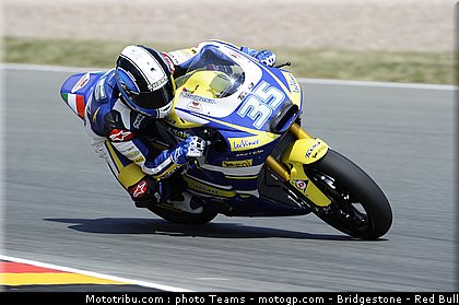 moto2_derosa_08_allemagne_2010.jpg
