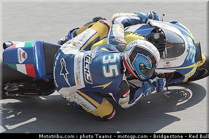 moto2_derosa_09_allemagne_2010.jpg